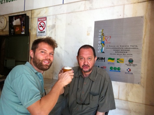 Lorenzo Iervolino in compagnia di Kaxassa durante il suo soggiorno in Brasile