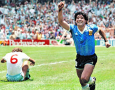 Il gol del secolo. Un estratto di Maradona è amico mio di Marco Ciriello